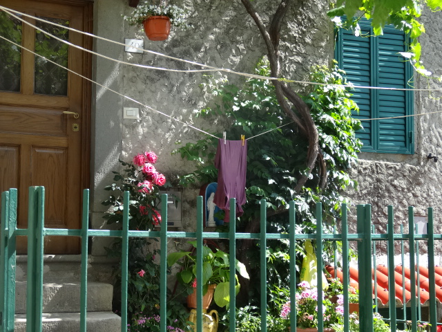 Corrections to our posts…Redundancy…Today is our 32 year anniversary of meeting…More Tuscany photos…