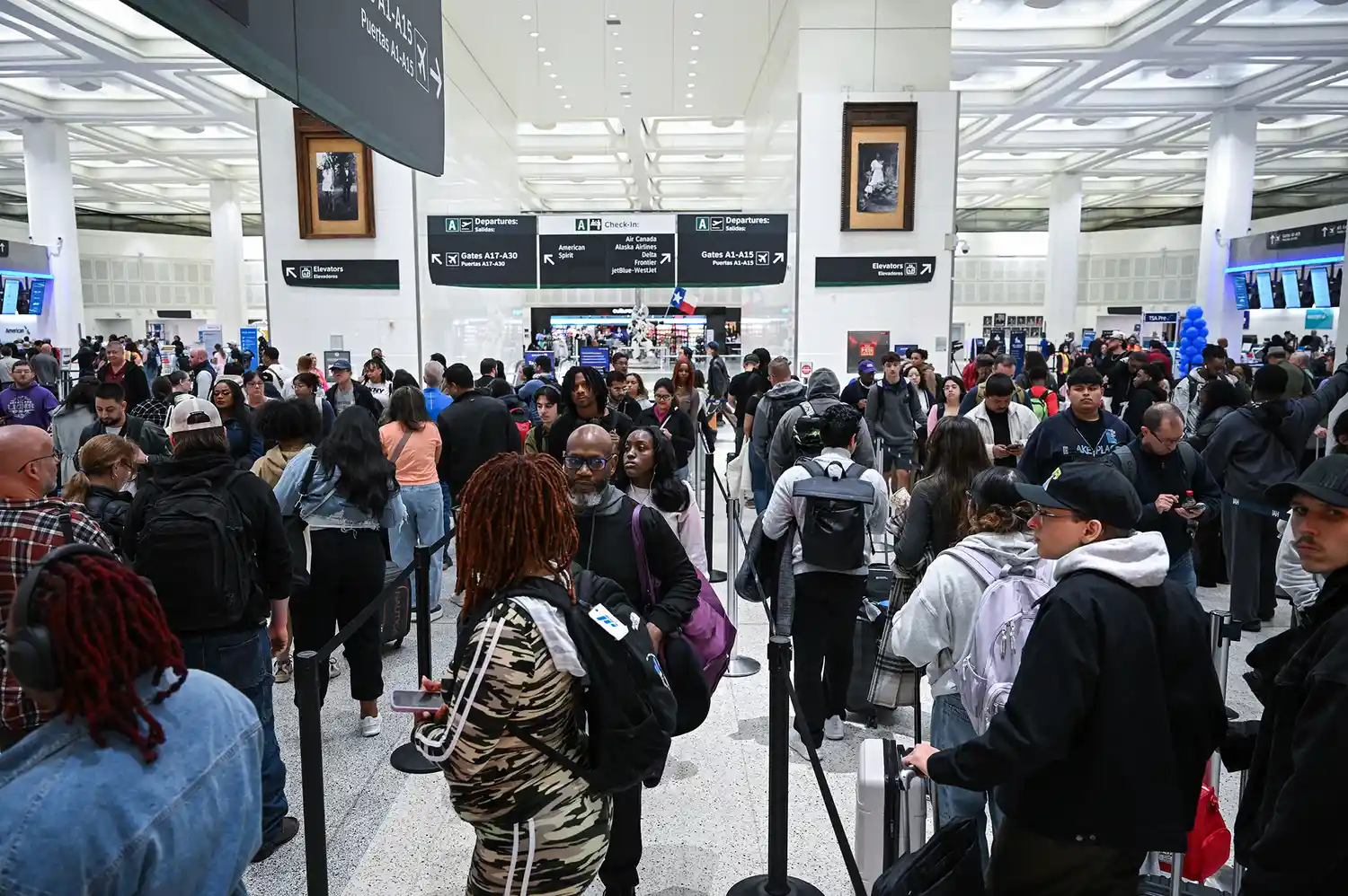 US airlines with the longest customs wait times…